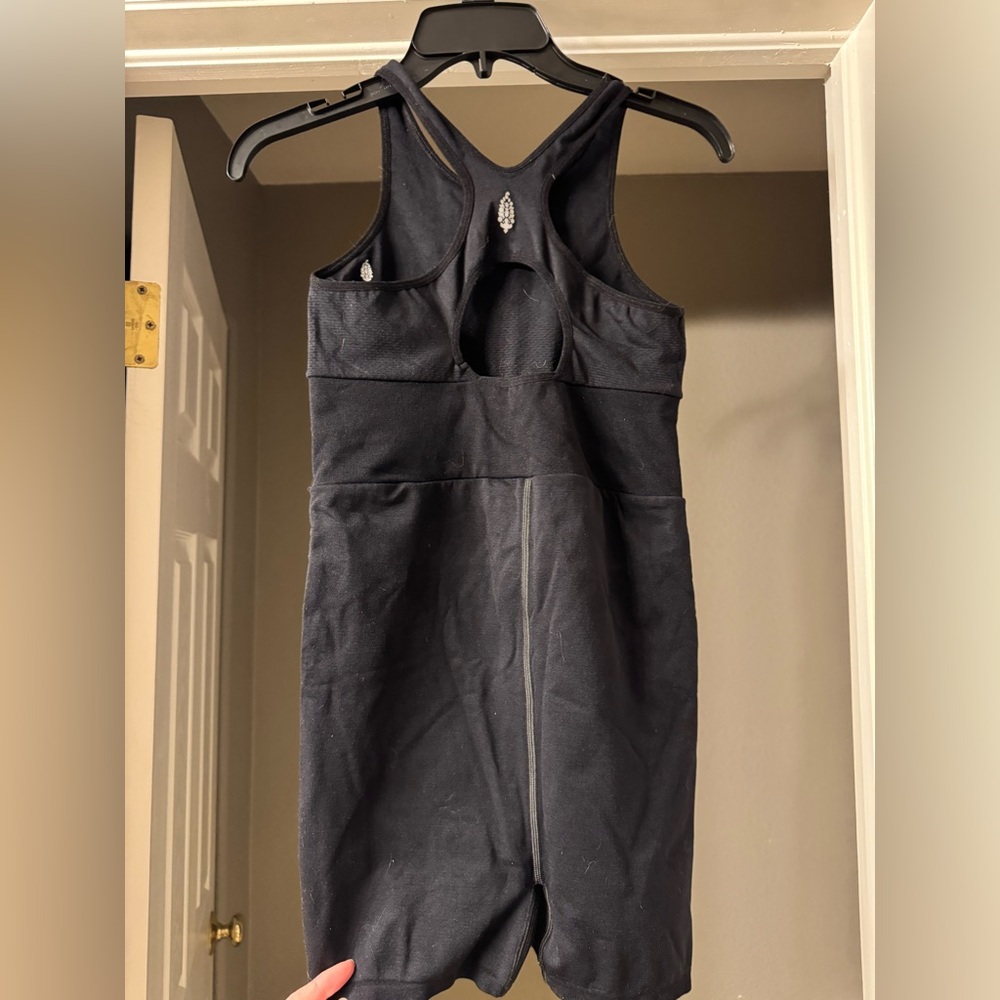 NWOT Free People Movement Black Onesie size M/L - Picture 2 of 5